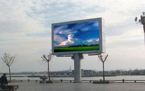 The application level of LED advertising machine presents multi-faceted development